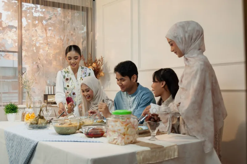 When Saying Yes Means Nothing: What Southeast Asia's Culture of Obligatory Acceptance Quietly Teaches You About Your Own Overloaded Calendar
